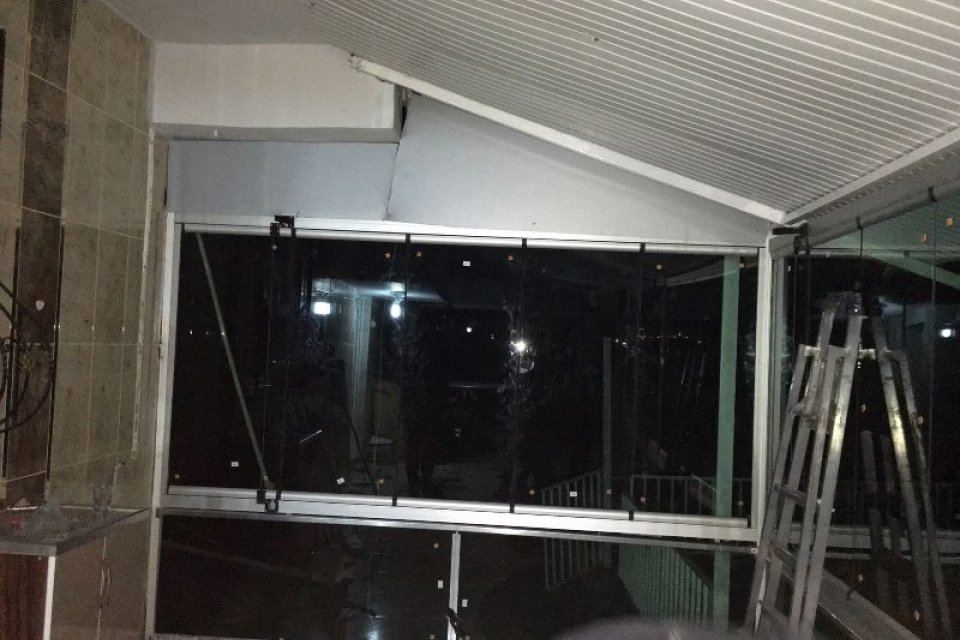 Katlanır Cam Balkon Sistemleri